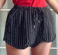 H&M schwarze Stoffshort zum Schnüren M/38 Hessen - Kassel Vorschau