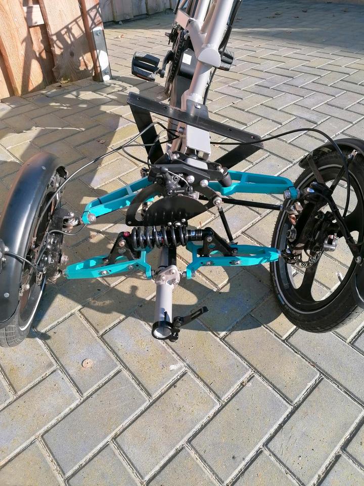 Lastenrad Transportrad Johansson Oscar mit Neigetechnik Brose in Twist