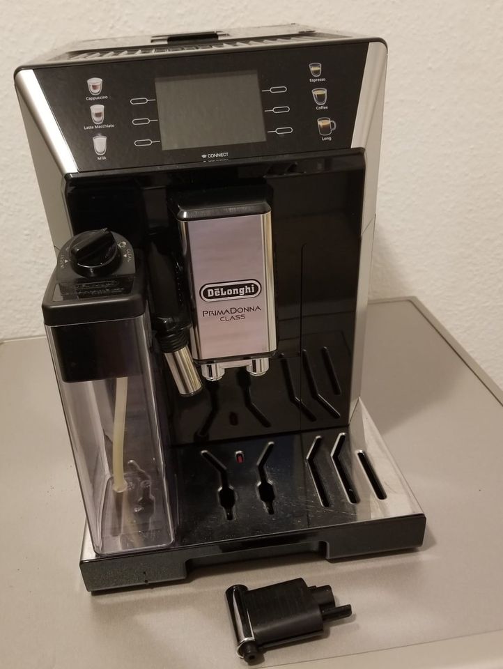 Kaffeemaschine Delonghi ECAM 550.65. SB in Thüringen - Erfurt |  Kaffeemaschine & Espressomaschine gebraucht kaufen | eBay Kleinanzeigen ist  jetzt Kleinanzeigen