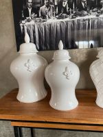 Deckelvase weiß Keramik Motiv franz. Lilie NEU Nordrhein-Westfalen - Kierspe Vorschau