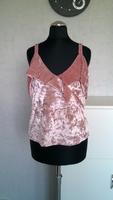 Crop Top Trägertop Oberteil Samt Volants altrosa S Mango Basics Brandenburg - Neustadt (Dosse) Vorschau