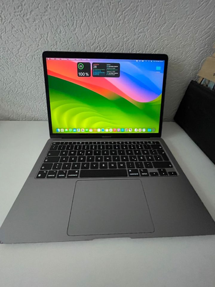 Macbook Air M1 / 8 GB / 256 GB SSD / nur 5 Ladezyklen in Kamp-Lintfort