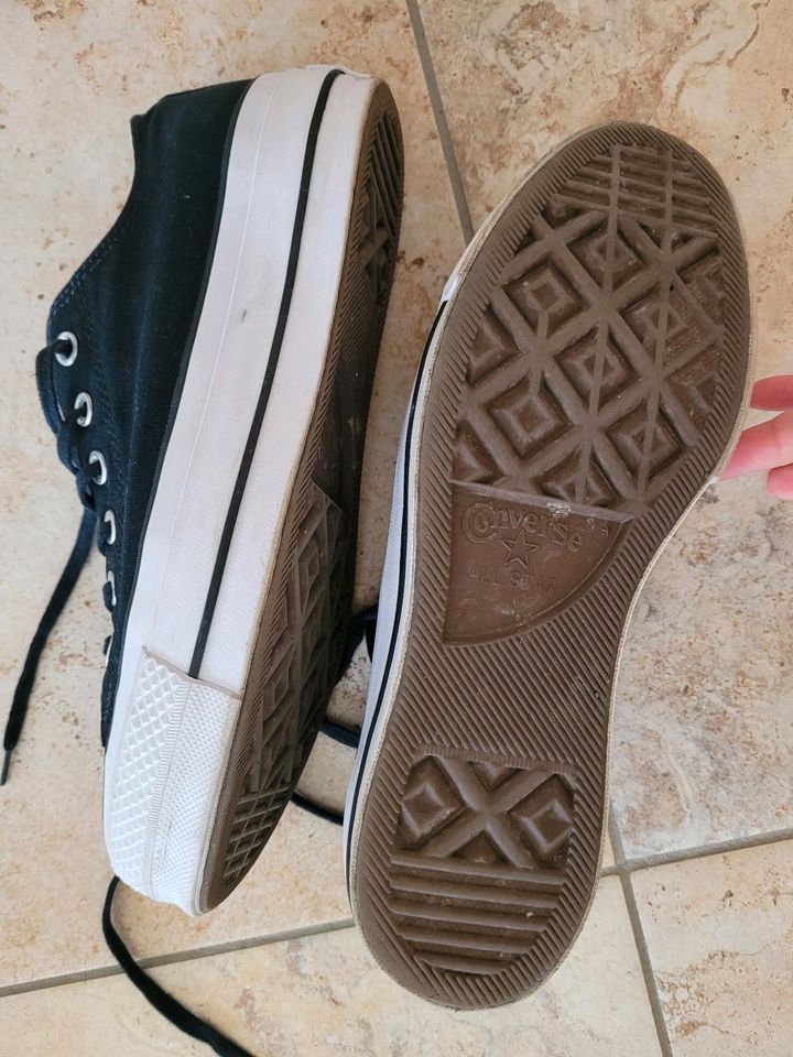 Converse All Star Chucks Größe 40 Damenschuhe schwarz Sneaker in Moos