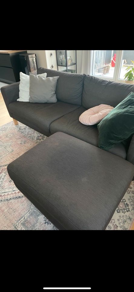 Ikea Karlstad Couch mit Hocker *gebraucht* in Rodgau