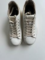 Replay Sneaker weiß mit gold neuwertig Gr. 41 München - Schwabing-West Vorschau