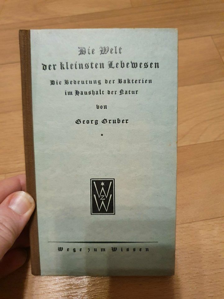 Buch Georg Gruber Die Welt der kleinsten Lebewesen 1927 in Halle