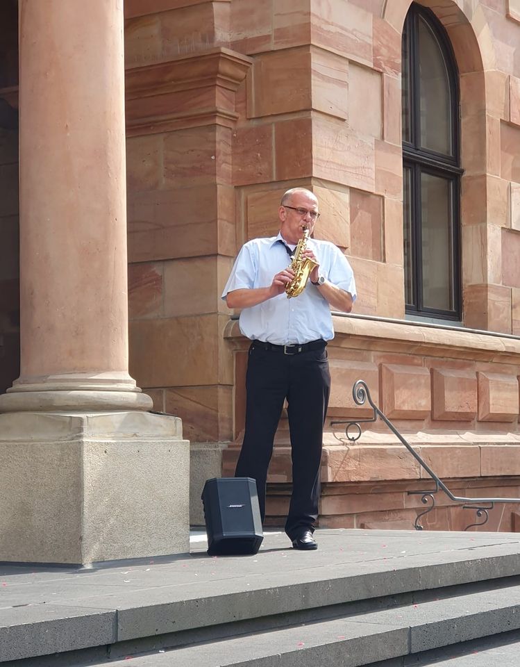 Saxophonist für Ihre nächste Veranstaltung! in Liederbach