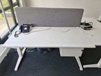 Höhenverstellbarer Schreibtisch mit Zubehör von Assmann Nordrhein-Westfalen - Viersen Vorschau