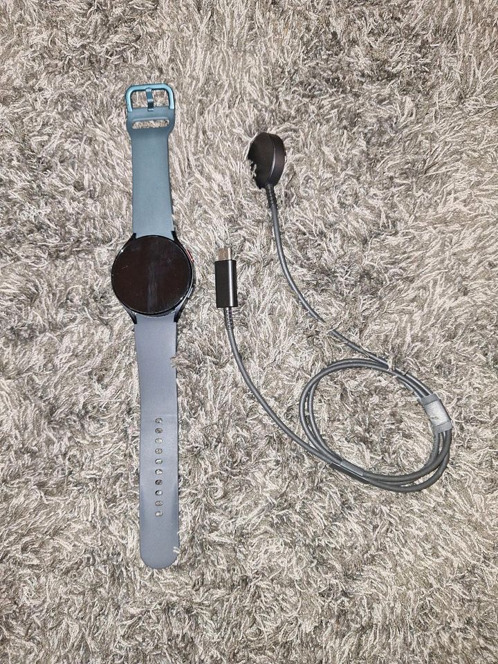 Samsung Galaxy Watch 5 in Nehren