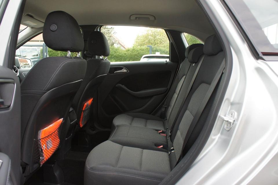 Mercedes-Benz B 180 7G-DCT Sports Tourer *LED*PDC*SHZ*KLIMA* in Dresden