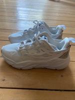 Sneaker Weiß Fila Ray Tracer Evo Größe 36 Niedersachsen - Braunschweig Vorschau