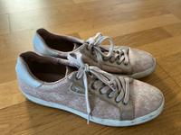Schuhe / Sneaker von Tamaris in Gr. 39 Nordrhein-Westfalen - Hattingen Vorschau