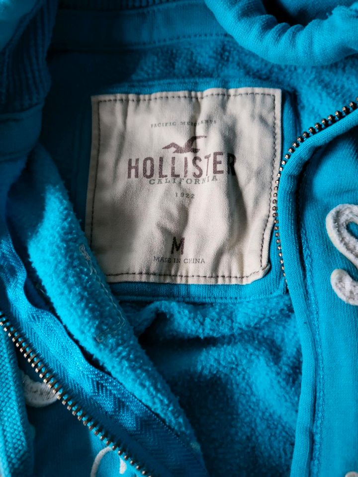 Hollister Jacke Pullover Hoodie Größe M in Rottenburg a.d.Laaber