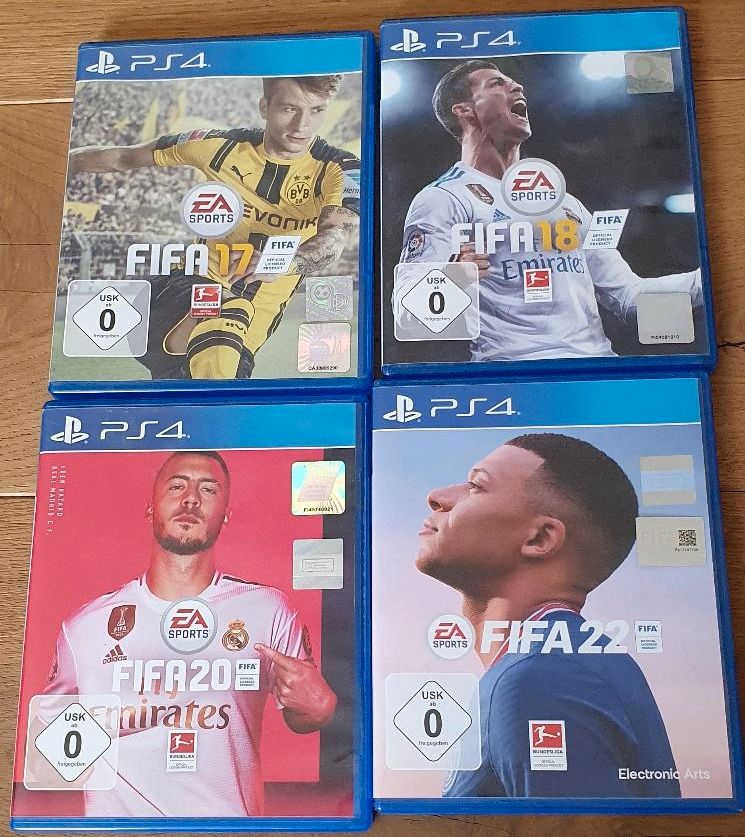 Fifa 17,18,20,22 (PS4 Version) in Gößweinstein