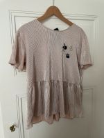 Mango tshirt glitzer Peplum schnitt rosa mit Aufnähern Shirt  M Frankfurt am Main - Nordend Vorschau