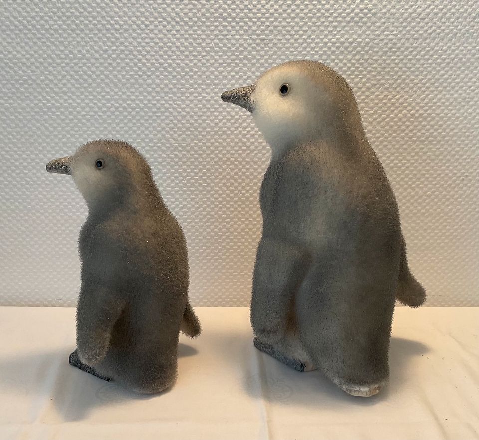 2 Pinguin-Dekorationsfiguren, 30 und 40 cm Höhe in Ilmenau