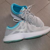 Nike Damen Turnschuhe Hessen - Neu-Anspach Vorschau