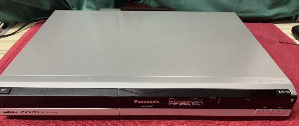 Panasonic DVD-Recorder mit Festplatte DMR-EH585 (an Bastler) in Hochdorf-Assenheim