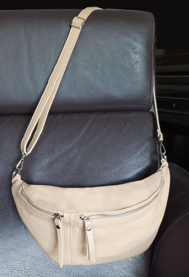 NEU! Umhängetasche Crossbody aus echtem Leder (Italien) in Kerpen