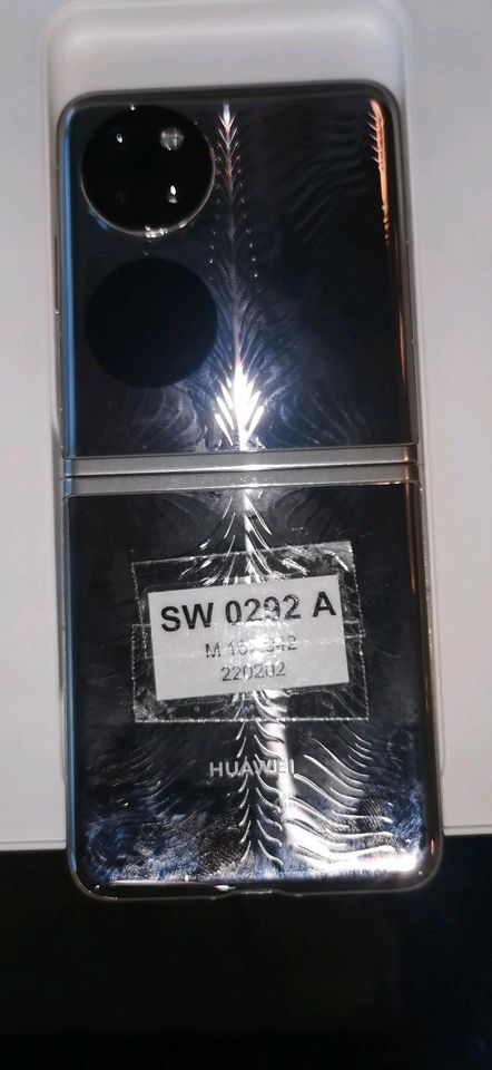Huawei P50 Pocket Premium Edition 512GB in Berlin