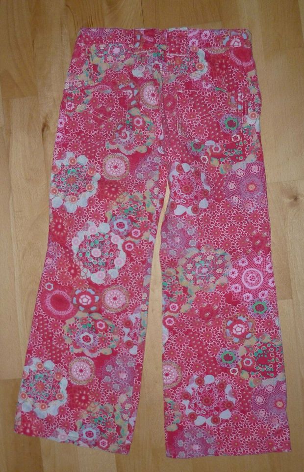 Cakewalk flower power Strickjacke + Hose Gr. 104 110 ( 116 ) in Olching