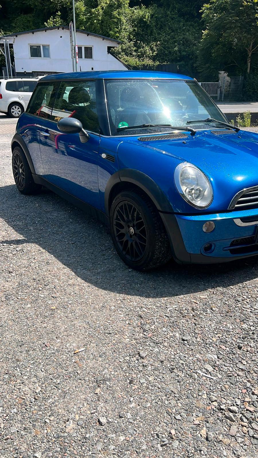 Abbildung des Autos 2005 Mini One sport Mit …