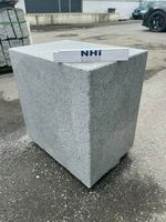Sitzblock Sitzwürfel aus Granit anthrazit Naturstein Poller Block Hamburg - Harburg Vorschau