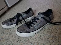 neue CONVERSE All Star Chucks Gr 37,5 Damenschuhe Sneaker Nordrhein-Westfalen - Alfter Vorschau