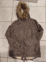 H&M gefütterte Winterjacke mit Kapuze Khaki Gr. 42 Nordrhein-Westfalen - Neuss Vorschau