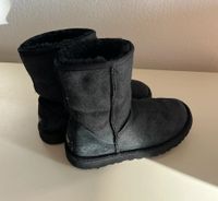 UGG Classic Boots Winterschuhe schwarz Gr. 37 Baden-Württemberg - Lörrach Vorschau