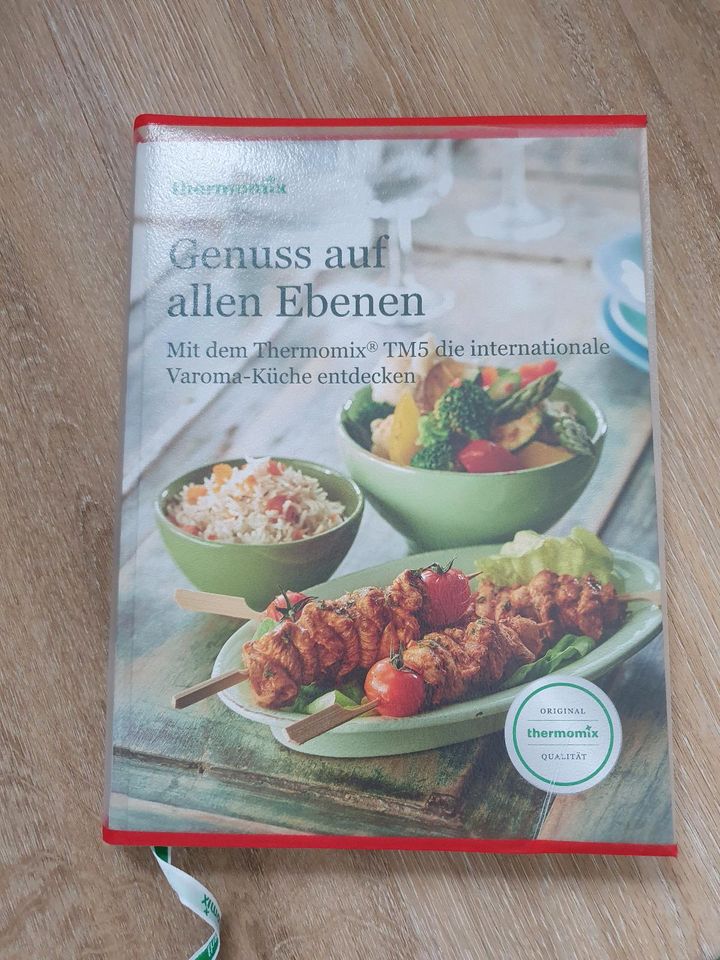 Thermomix Kochbücher wie neu in Thyrnau