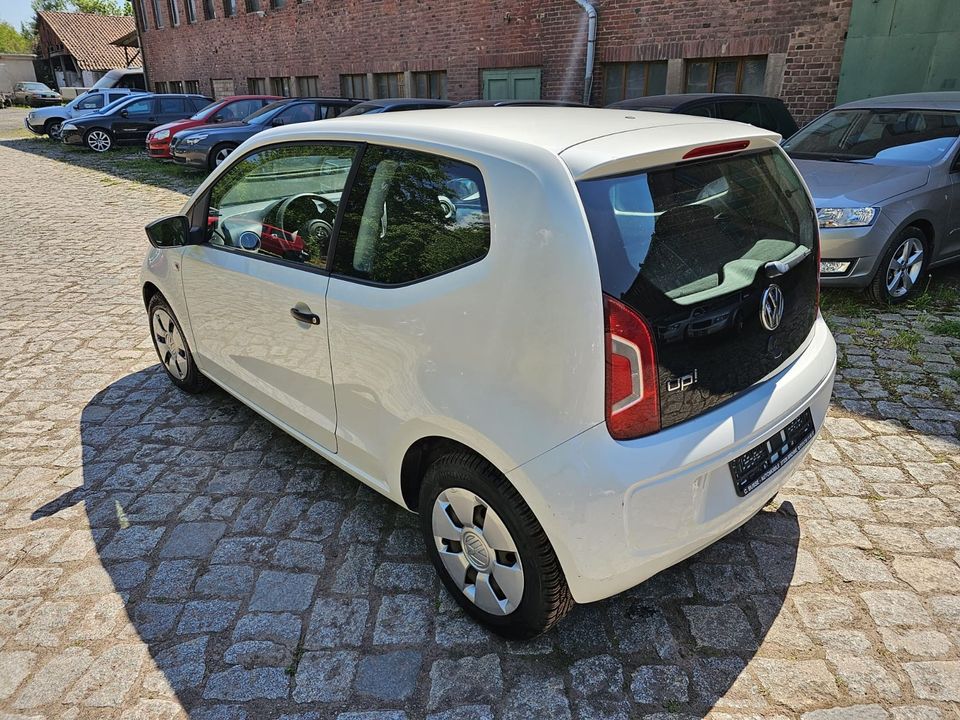 Volkswagen up! take up! aus 2. Hand in Brehme