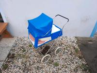DDR Kinderpuppenwagen mit Fenstern Antik Sachsen - Pirna Vorschau