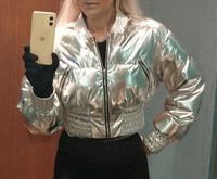 Gr. S / M  sexy Puffer Jacke silber metallic - cropped, gefüttert Frankfurt am Main - Ostend Vorschau