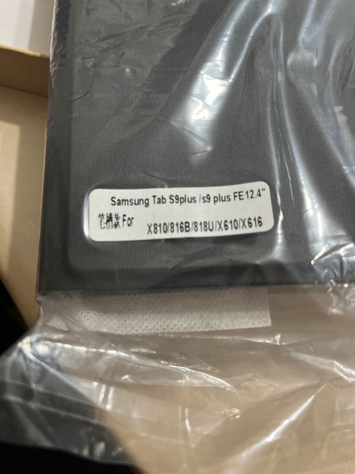 Samsung S9 Plus Hülle mit Tastatur in Stuttgart