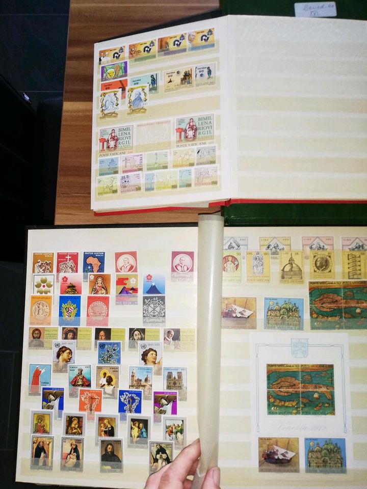 Grosse Briefmarken Sammlung Vatikan mit 650€ frankatur in Aschaffenburg