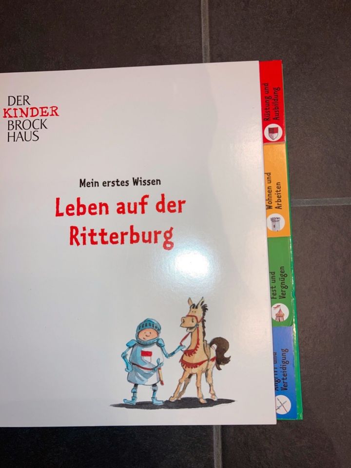 D. Kinder BROCKHAUS Leben auf der Ritterburg feste Seiten in Stuttgart