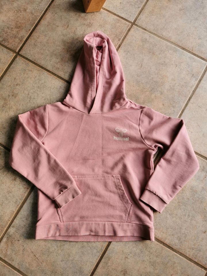 Hoodie set von Hummel Gr. 134 in Blomberg