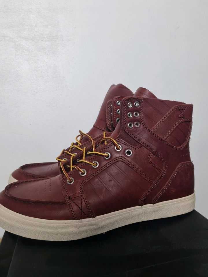 NEU - SIZE 45 - SUPRA SKYMOC BURGUNDY HIGH SNEAKERS in Hanau