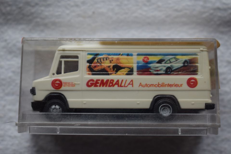 Revell/Praline H0: MB 507 D/ Automobilinterieur GEMBALLA in Bielefeld