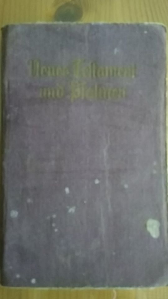 Bibel von 1939 und Gesangbuch von 1888 in Chemnitz