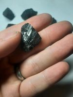 Schwarzer Turmalin Schröl Konvolut Mineralien Edelsteine Niedersachsen - Schellerten Vorschau