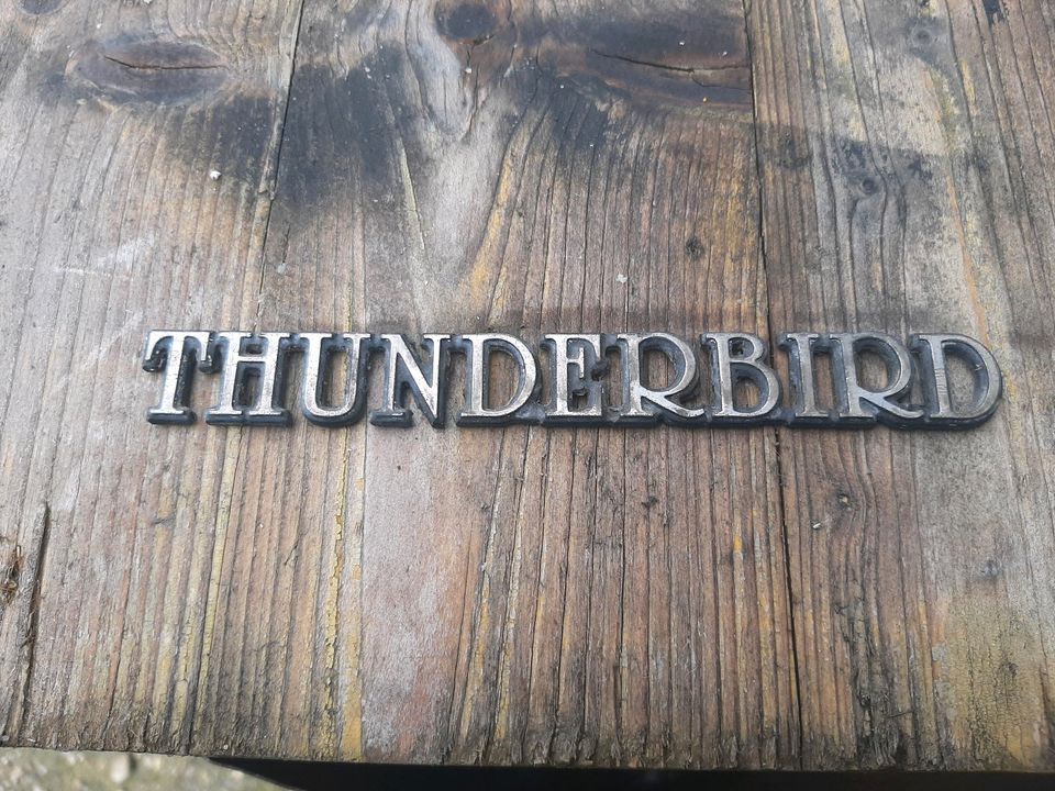 Ford Thunderbird Emblem Badge Schriftzug 1980 in Allershausen