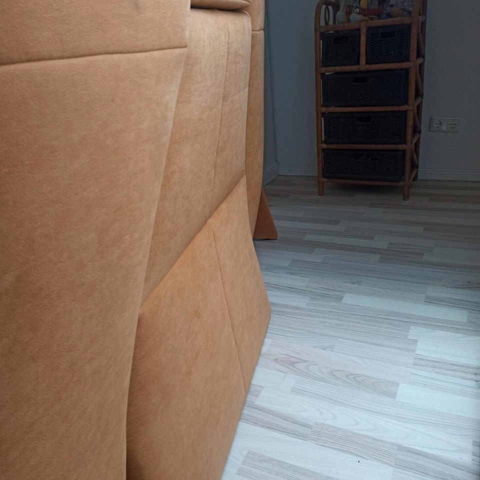 Trapez-Sofa in Soltau
