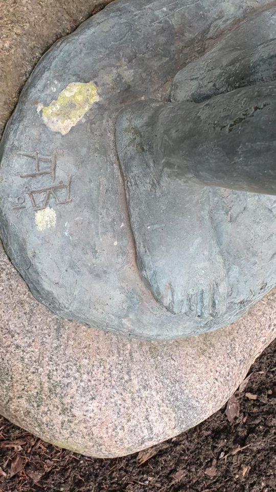 Skulptur " Flötenspieler" aus Bronze in Beckum