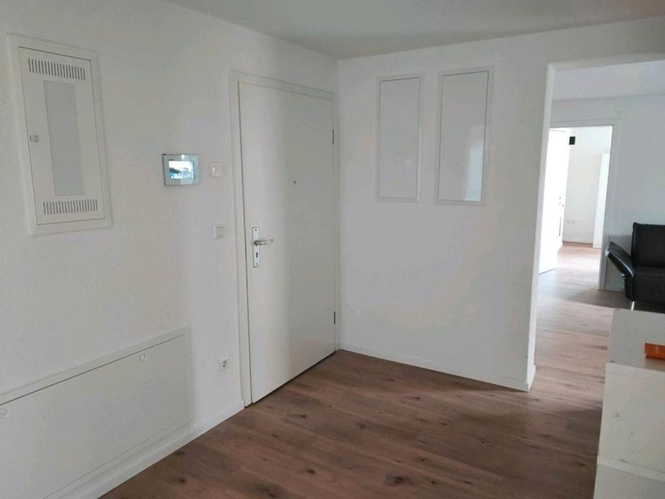 1,5 Zimmer möbiliert mit eigenem Balkon,Bad und WC ( Frauen WG) in Blaustein