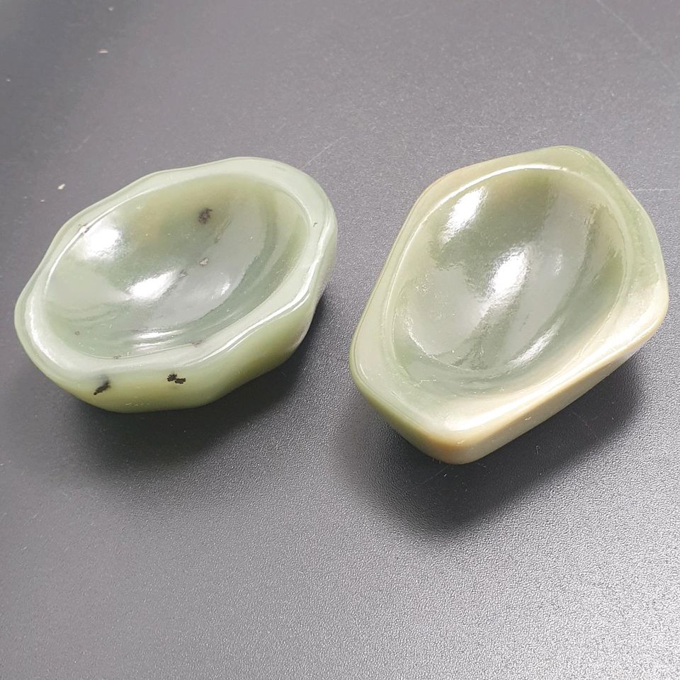 2 Echte kleine Jade Nephrit Schälchen ( 56 und 64 mm ) in Recklinghausen