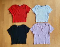 Paket 4x Damen T-Shirt kurz Tops weiß schwarz rot rosa Hessen - Idstein Vorschau