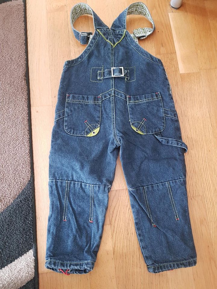 2Kinderjeans Latzhose und eine ohne latz gr.92 in Düsseldorf