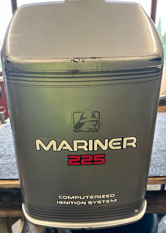 Haube Motorhaube Mariner 3.0 Liter 225 PS in Borgholzhausen